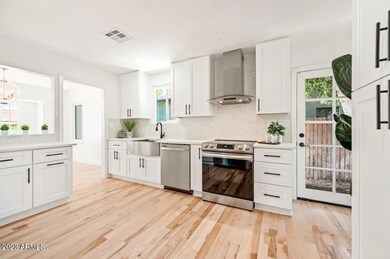 7 Kitchen2