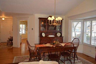 342 N Water St, Batavia, IL 60510 - photo 3