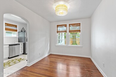 08-Dining Room