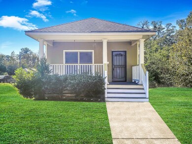 913 W 40th St, Savannah, GA 31415 - photo 2