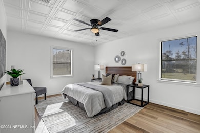 04 Master Bedroom