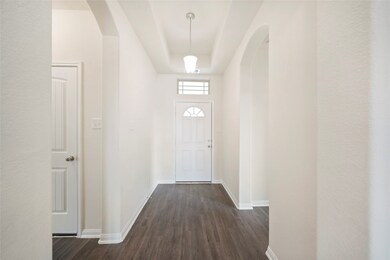 1043 Brahma Cir, East Bernard, TX 77435 - photo 2