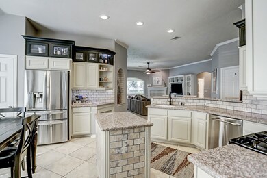 107 S Wynnoak Cir, Spring, TX 77382 - photo 6