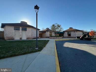 6952 Hanover Pkwy unit 2 (200), Greenbelt, MD 20770 - photo 4