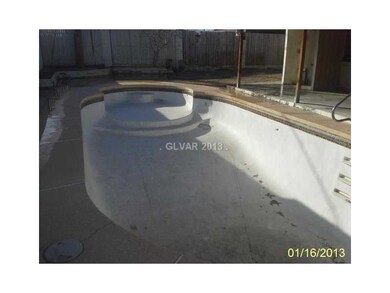 Swimming Pool/Hot Tub/Sauna.