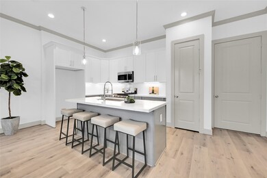 1540 Dewalt St, Houston, TX 77088 - photo 5