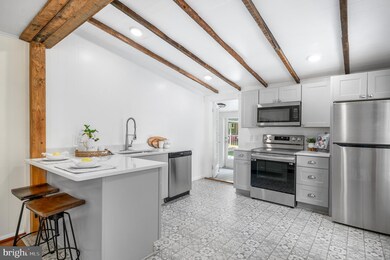 220 W O St, Purcellville, VA 20132 - photo 3