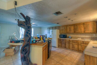 Kitchen (2)