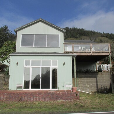 Shaver Front ext. view