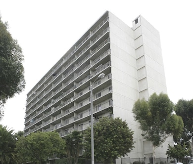 340 S Mesa St, Los Angeles, CA 90731 - photo 4