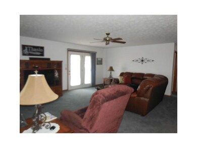 1454 N 550 E, Windfall, IN 46076 - photo 6