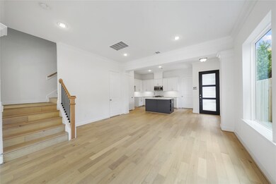 344 W 26th St, Houston, TX 77008 - photo 6