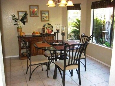 Eat in breakfast nook - overlooking pool