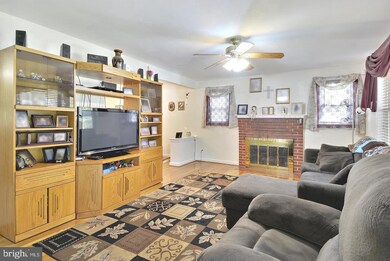 6530 Bock Terrace, Oxon Hill, MD 20745 - photo 4