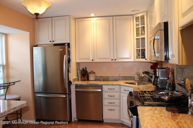 33 Citation Ct unit 17C, Tinton Falls, NJ 07724 - photo 6