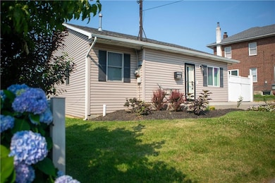 1026 Crawford St, Bethlehem, PA 18017 - photo 2