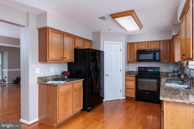 8706 Pine Meadows Dr, Odenton, MD 21113 - photo 6