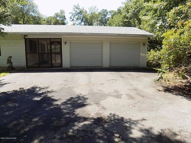 950 N Garibaldi Ave, Bangor, PA 18013 - photo 6