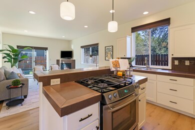 61349 Larry St, Bend, OR 97702 - photo 7