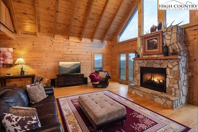 Elk Horn Lodge living space.