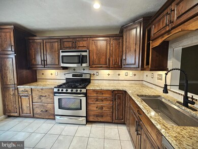 9044 Constant Course, Columbia, MD 21046 - photo 5