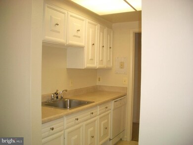 3632 Gleneagles Dr unit 83G, Silver Spring, MD 20906 - photo 6