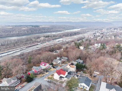 829 E A St, Brunswick, MD 21716 - photo 4