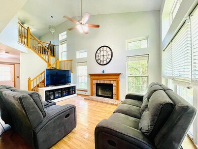 1823 Grove Ave unit 76C182, Schaumburg, IL 60193 - photo 5