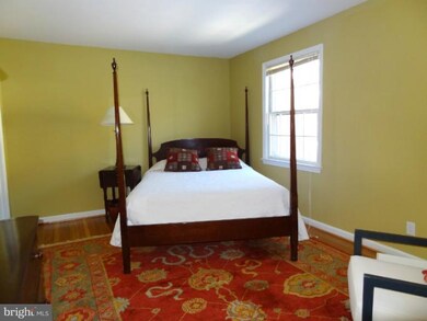 3516 Hamlet Place, Chevy Chase, MD 20815 - photo 4