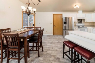 1707 NE Meerkat Ave, Bend, OR 97701 - photo 3