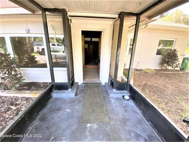 Screened Front Porch