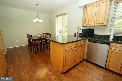 10513 Eastwind Way, Columbia, MD 21044 - photo 7