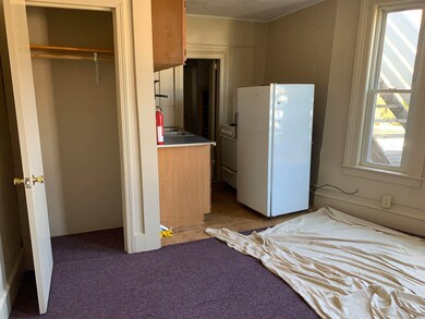 340 Summer St unit 2, Saint Johnsbury, VT 05819 - photo 2