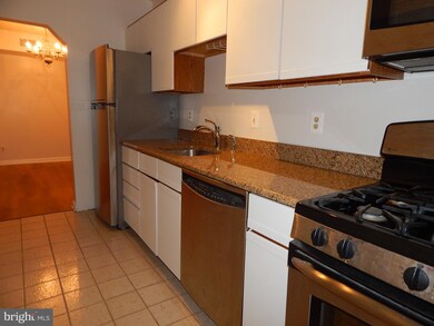 203 Skyhill Rd unit 6, Alexandria, VA 22314 - photo 5