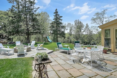 124 Old Farm Rd unit 122, 116, Chilmark, MA 02535 - photo 6