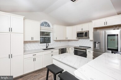 306 Patrick Way, Royersford, PA 19468 - photo 4