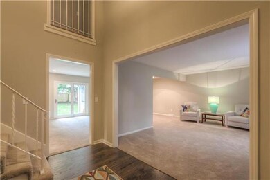 4724 Stearns Ln, Shawnee, KS 66203 - photo 2