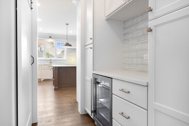 469 S Sunnyside Ave, Elmhurst, IL 60126 - photo 6