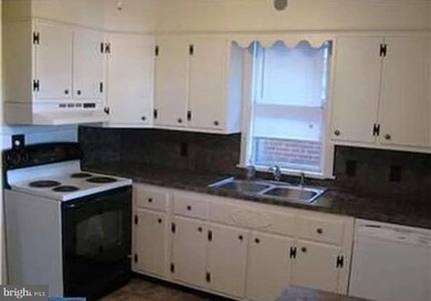 1039 Fern Ave, Reading, PA 19607 - photo 4