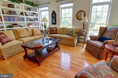 25806 Commons Square, Chantilly, VA 20152 - photo 4