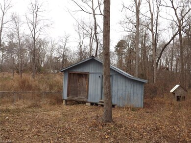 2547 Buffalo Ford Rd, Asheboro, NC 27205 - photo 2