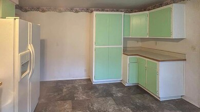 1023 NE Primrose Place, Grants Pass, OR 97526 - photo 7