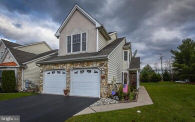 59 Griffith Miles Cir, Warminster, PA 18974 - photo 4