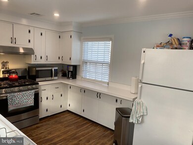 740 Willow St, Southampton, PA 18966 - photo 7