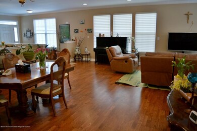 8 Devonshire Way 03 Living Room (1600x10