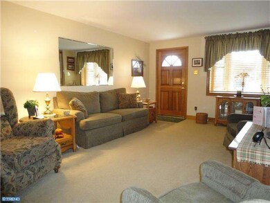 248 Westpark Ln, Clifton Heights, PA 19018 - photo 3