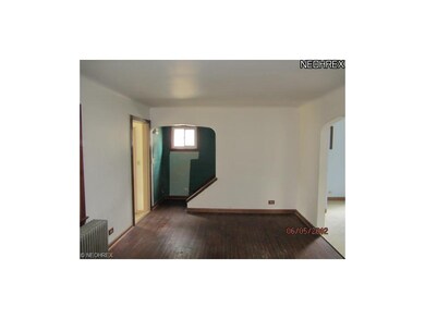 765 Alameda Ave, Sheffield Lake, OH 44054 - photo 4