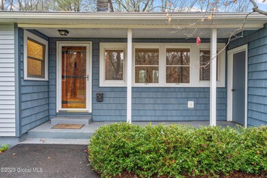 6-web-or-mls-941-meadow-ln