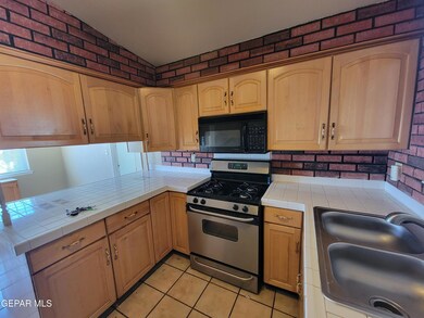 10416 Lambda Dr, El Paso, TX 79924 - photo 6