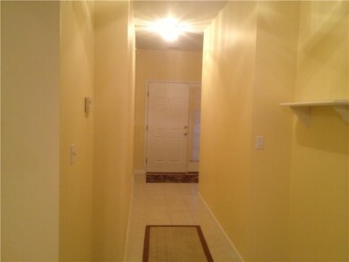 Entry/Foyer.